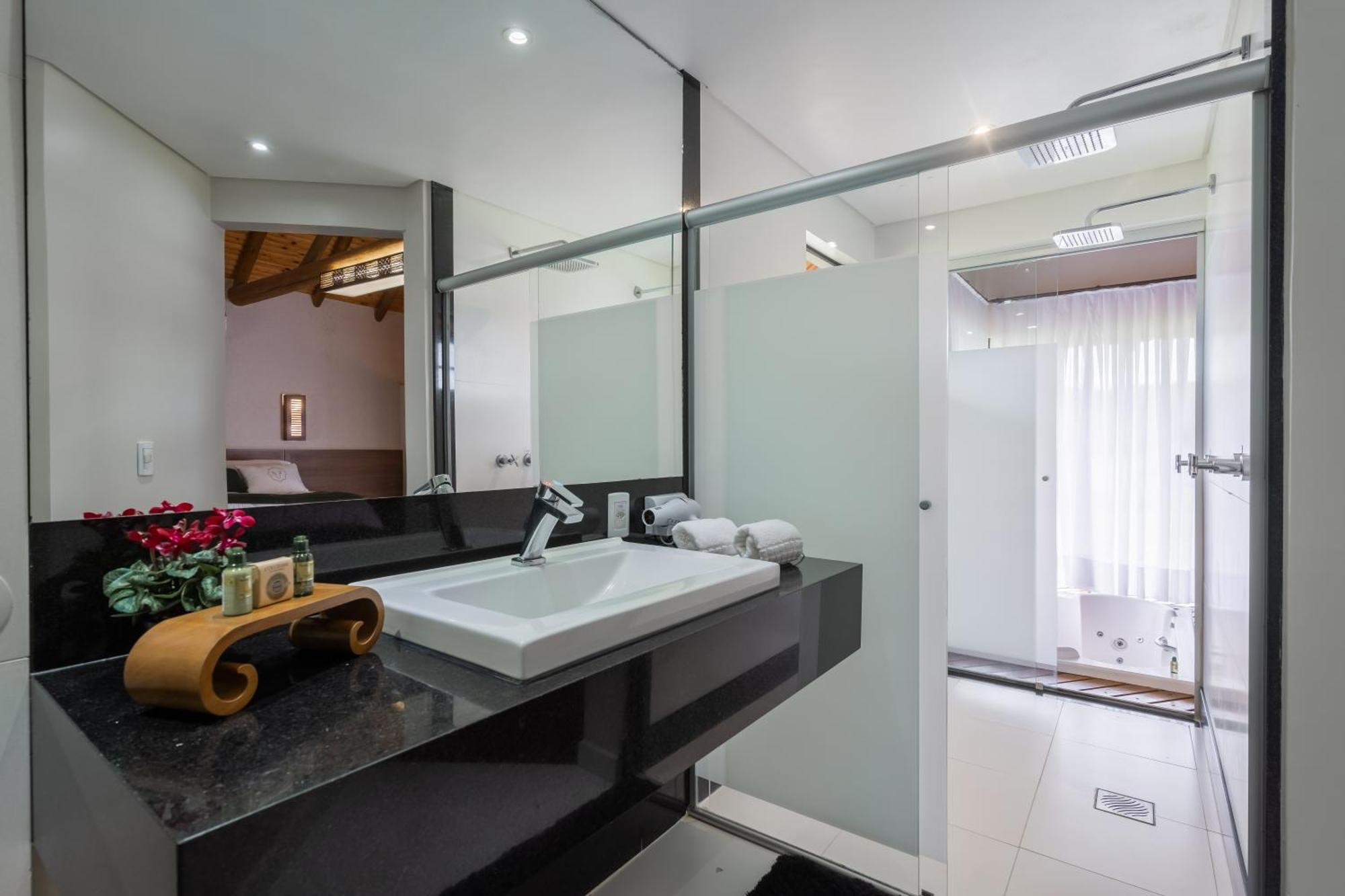 Vira Charme Resort Fernandes Pinheiro Exterior photo