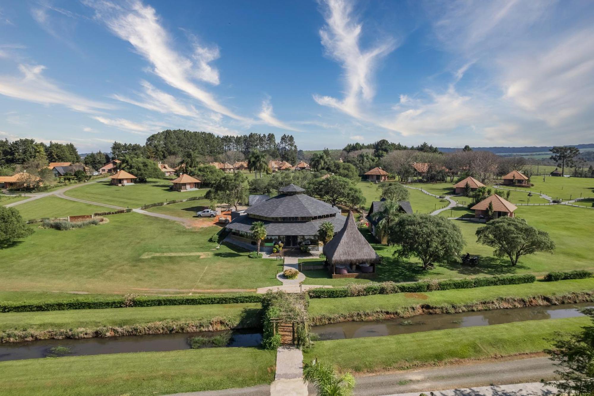 Vira Charme Resort Fernandes Pinheiro Exterior photo